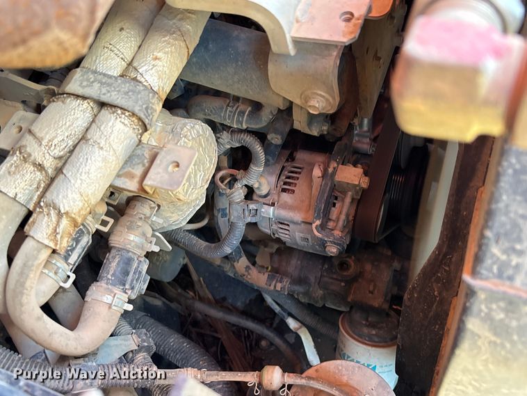 image for item EM8600 2019 Kubota SVL65-2 skid steer loader