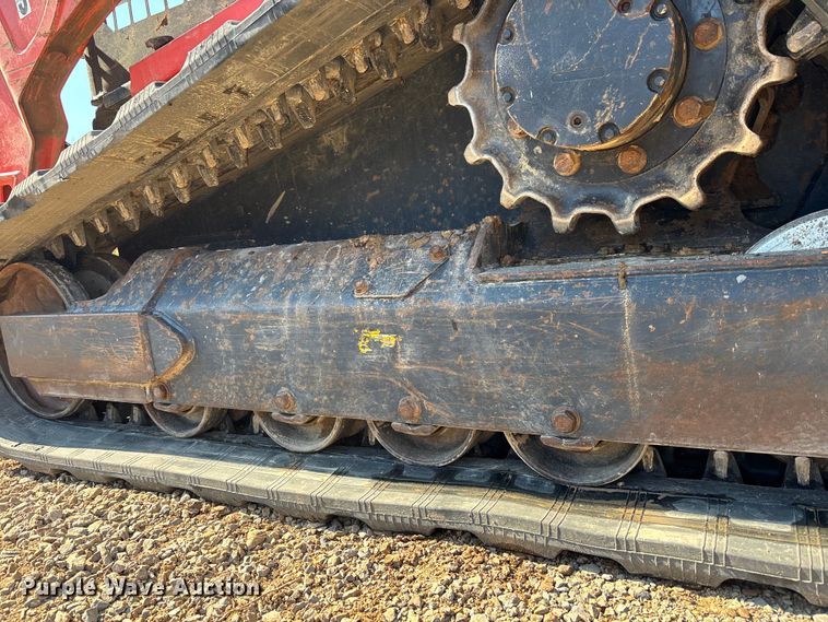 image for item EM8600 2019 Kubota SVL65-2 skid steer loader