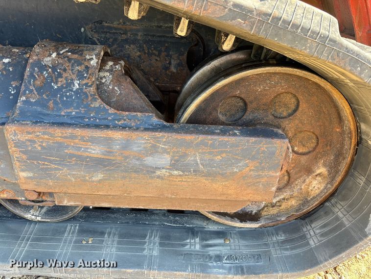 image for item EM8600 2019 Kubota SVL65-2 skid steer loader