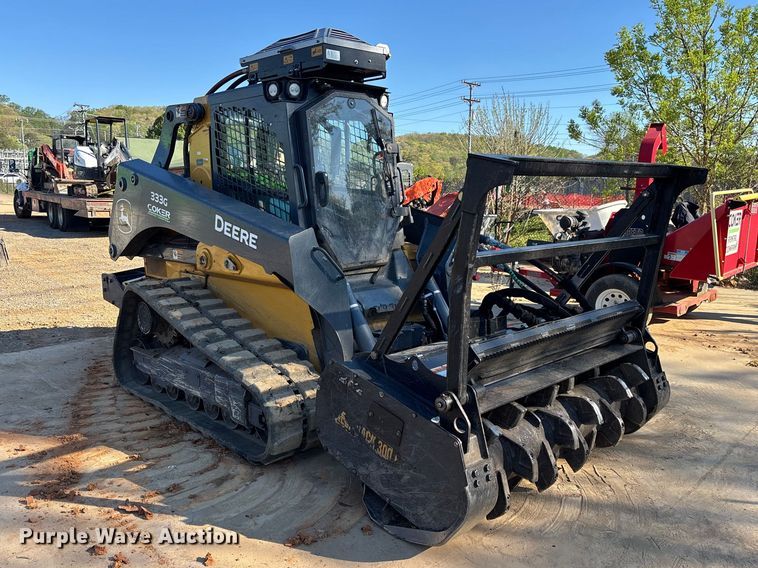 image for item EM8604 2022 John Deere 333G skid steer loader