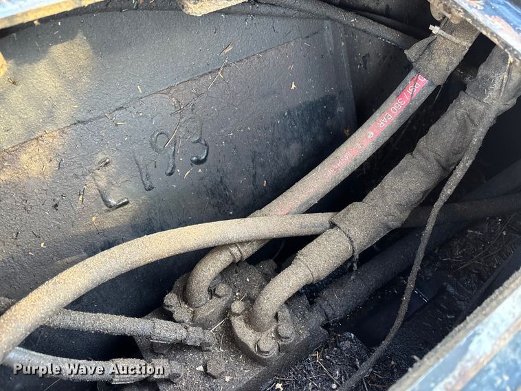 image for item EM8604 2022 John Deere 333G skid steer loader