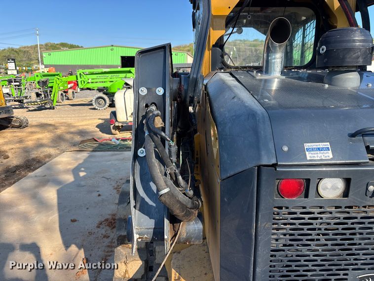 image for item EM8604 2022 John Deere 333G skid steer loader