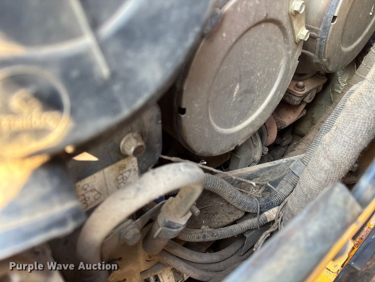 image for item EM8604 2022 John Deere 333G skid steer loader