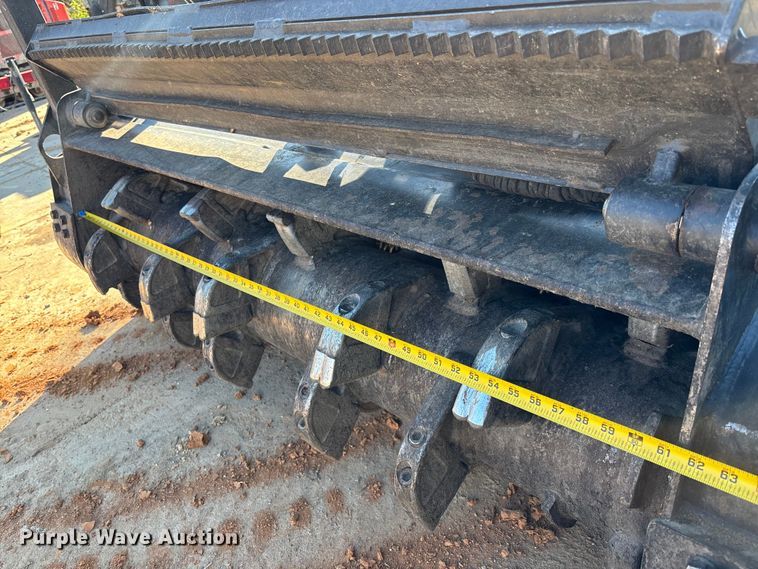 image for item EM8604 2022 John Deere 333G skid steer loader