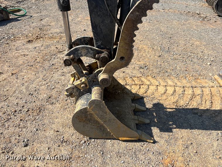 image for item EM8605 2021 John Deere 35G mini excavator