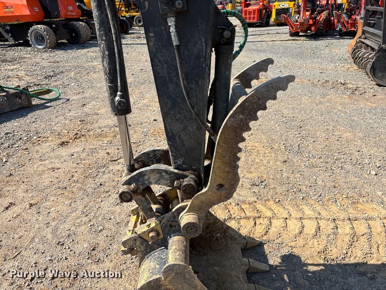 image for item EM8605 2021 John Deere 35G mini excavator