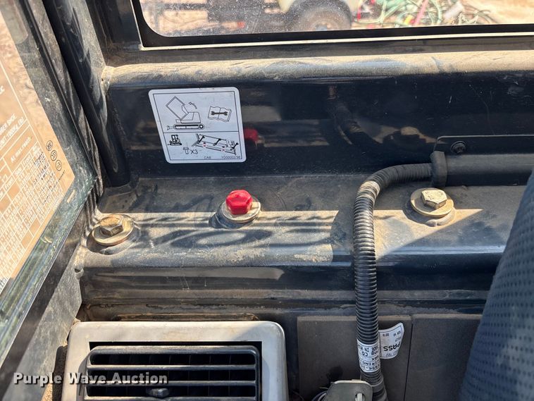 image for item EM8605 2021 John Deere 35G mini excavator