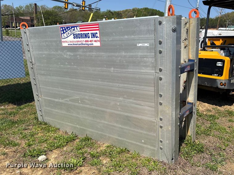 image for item EM8606 Mighty-Lite trench box