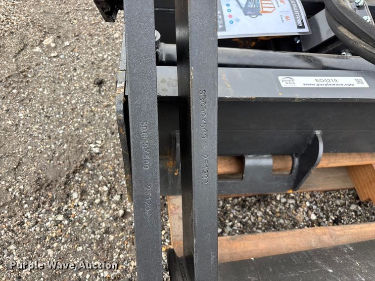 image for item EO4219 Arteer HPF-48L skid steer forks