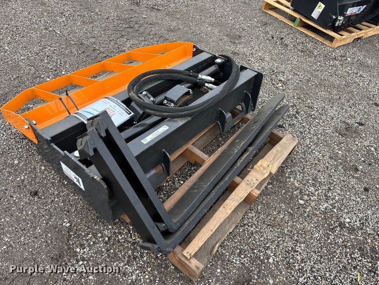 image for item EO4219 Arteer HPF-48L skid steer forks