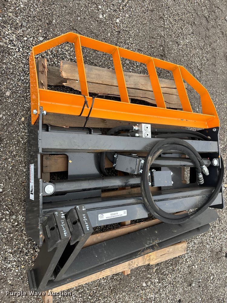 image for item EO4219 Arteer HPF-48L skid steer forks