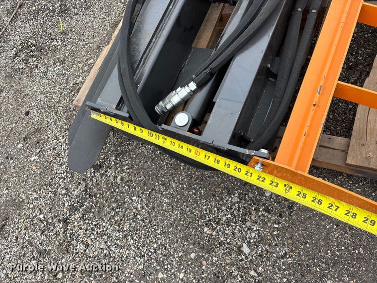 image for item EO4219 Arteer HPF-48L skid steer forks