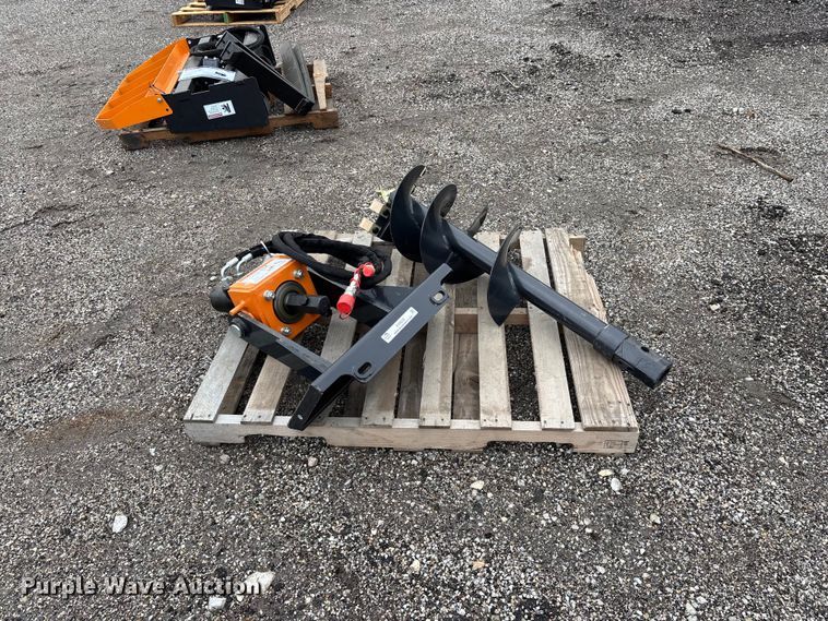 image for item EO4220 Wolverine MAD-12-12D compact utility loader auger