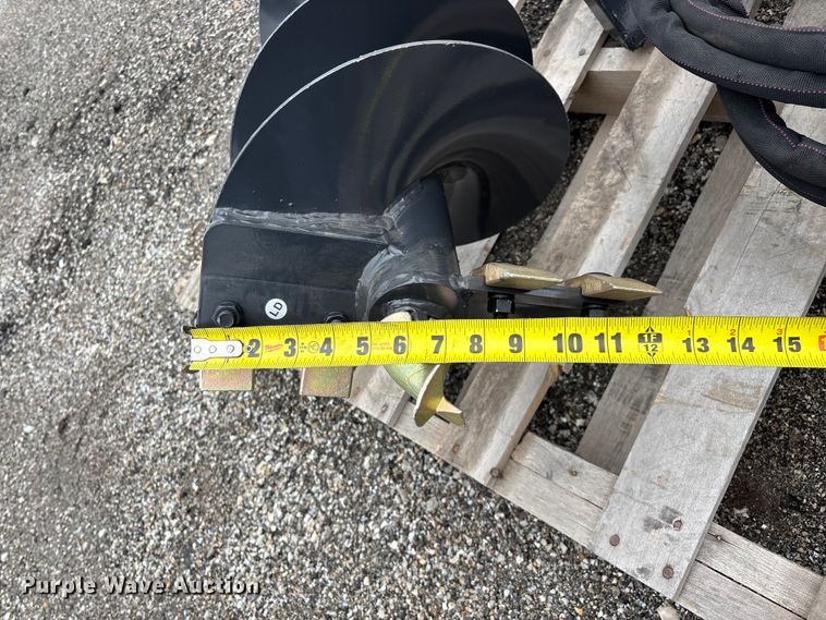 image for item EO4220 Wolverine MAD-12-12D compact utility loader auger