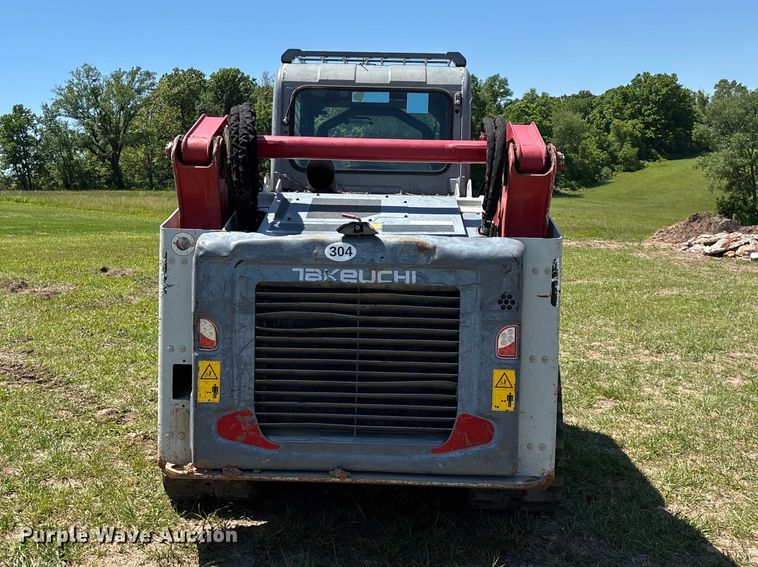 image for item EO4241 2019 Takeuchi TL12V2 tracked skid steer loader