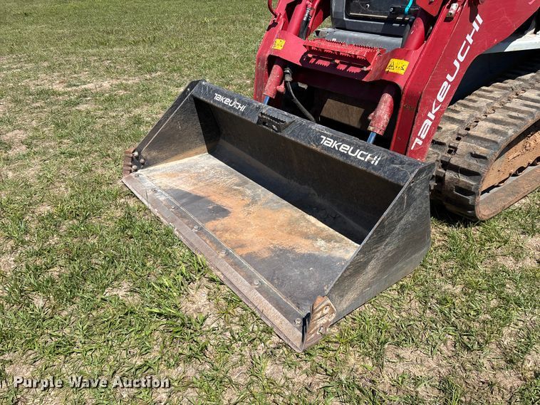 image for item EO4241 2019 Takeuchi TL12V2 tracked skid steer loader