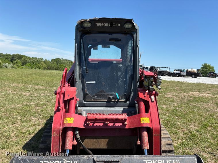 image for item EO4241 2019 Takeuchi TL12V2 tracked skid steer loader