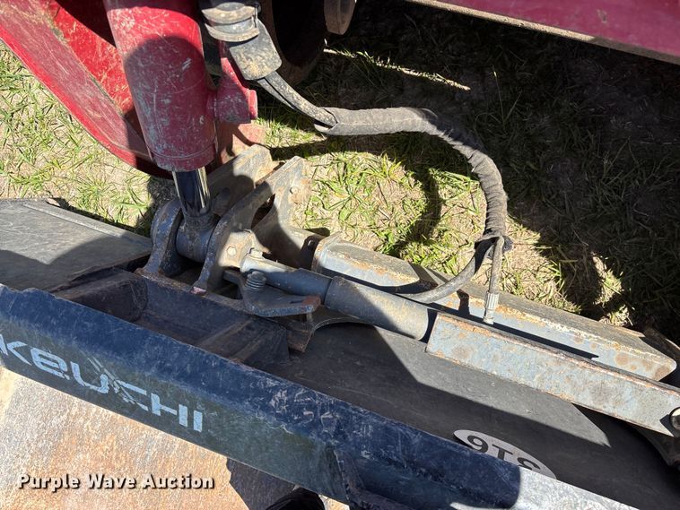 image for item EO4241 2019 Takeuchi TL12V2 tracked skid steer loader