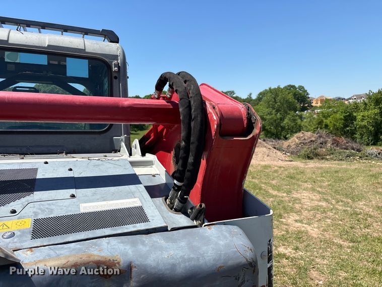 image for item EO4241 2019 Takeuchi TL12V2 tracked skid steer loader