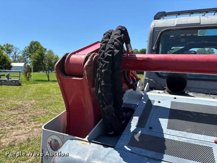image for item EO4241 2019 Takeuchi TL12V2 tracked skid steer loader