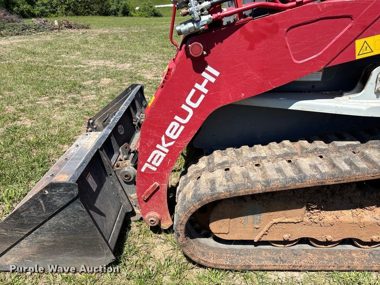 image for item EO4241 2019 Takeuchi TL12V2 tracked skid steer loader