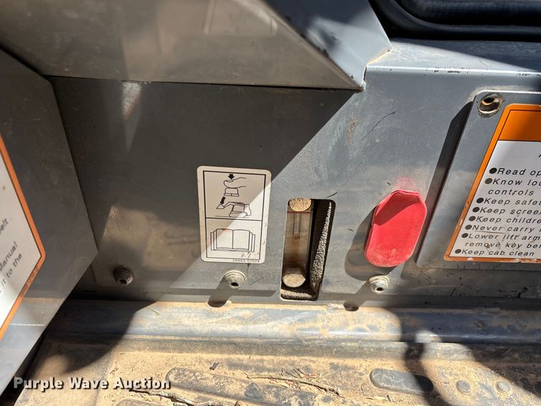 image for item EO4241 2019 Takeuchi TL12V2 tracked skid steer loader