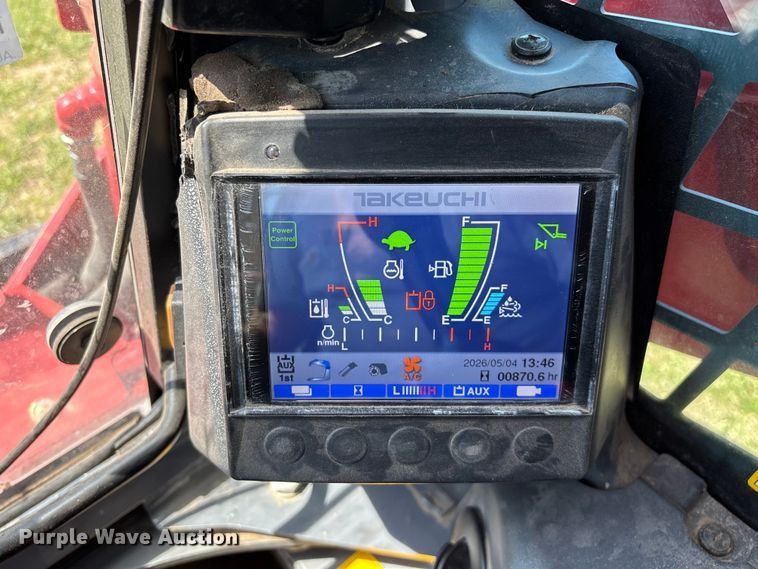 image for item EO4241 2019 Takeuchi TL12V2 tracked skid steer loader