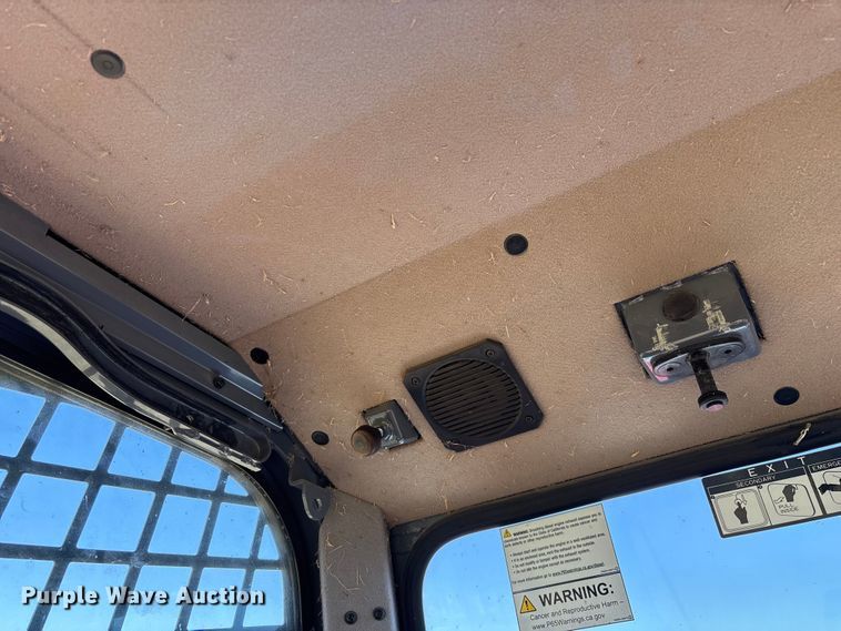 image for item EO4241 2019 Takeuchi TL12V2 tracked skid steer loader
