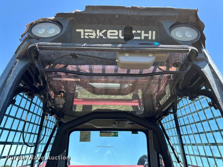 image for item EO4241 2019 Takeuchi TL12V2 tracked skid steer loader