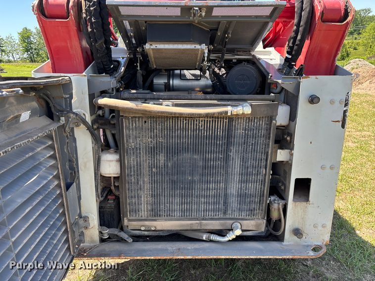 image for item EO4241 2019 Takeuchi TL12V2 tracked skid steer loader