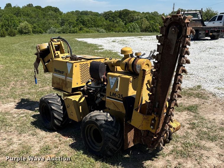 image for item EO4242 1989 Vermeer LM-35 trencher