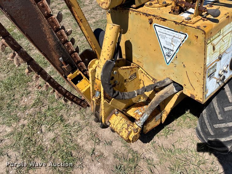 image for item EO4242 1989 Vermeer LM-35 trencher