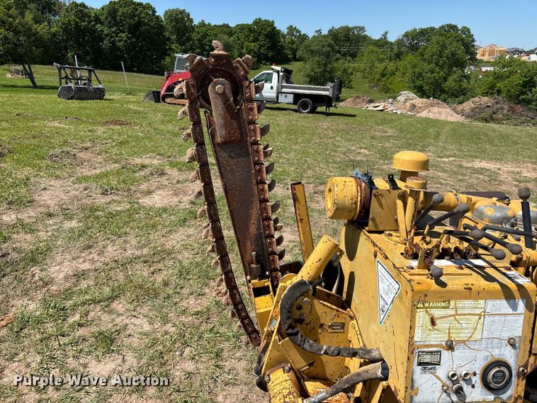 image for item EO4242 1989 Vermeer LM-35 trencher