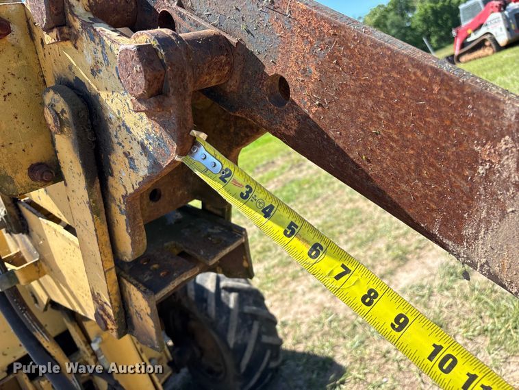 image for item EO4242 1989 Vermeer LM-35 trencher