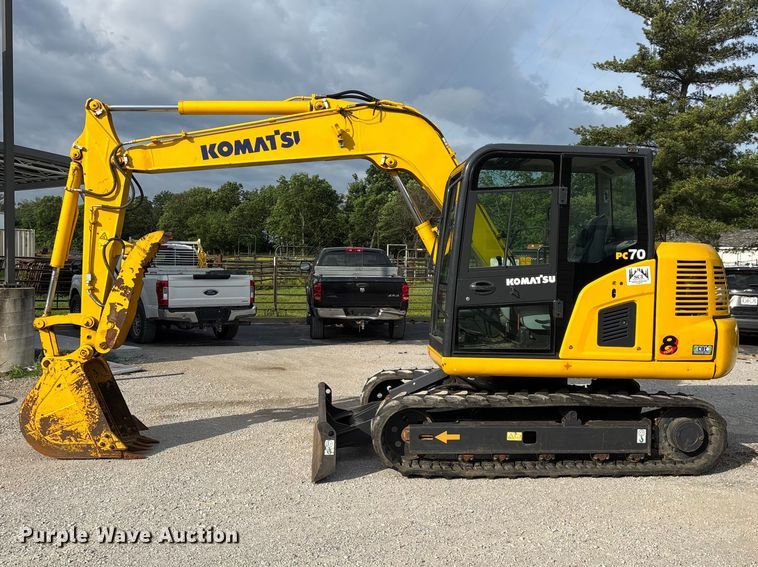 image for item EO4245 Komatsu PC70-8 mini excavator