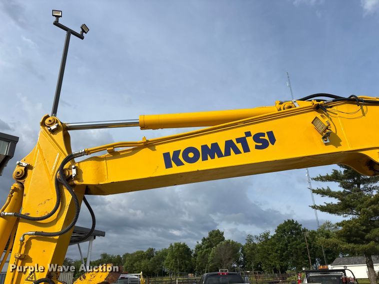 image for item EO4245 Komatsu PC70-8 mini excavator