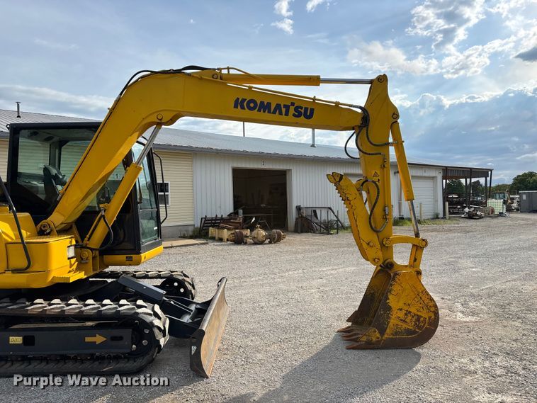 image for item EO4245 Komatsu PC70-8 mini excavator