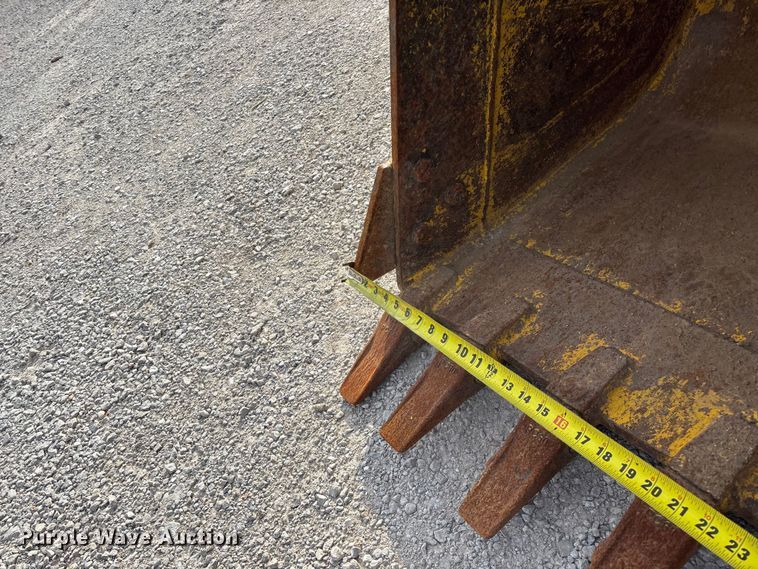 image for item EO4245 Komatsu PC70-8 mini excavator