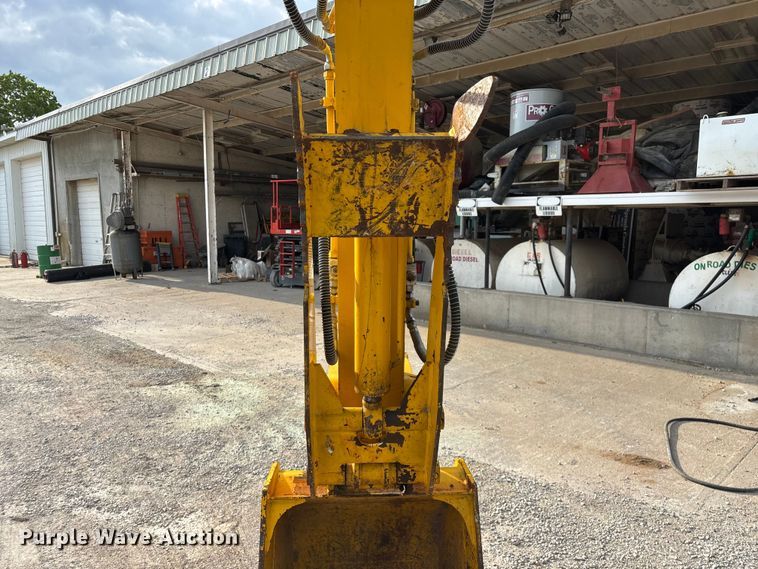 image for item EO4245 Komatsu PC70-8 mini excavator