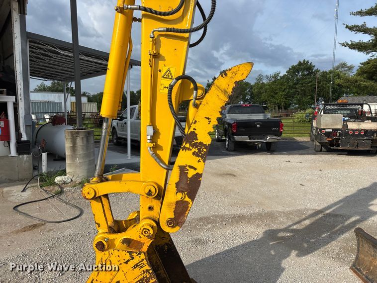 image for item EO4245 Komatsu PC70-8 mini excavator