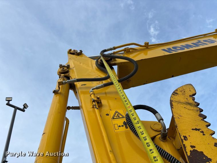 image for item EO4245 Komatsu PC70-8 mini excavator