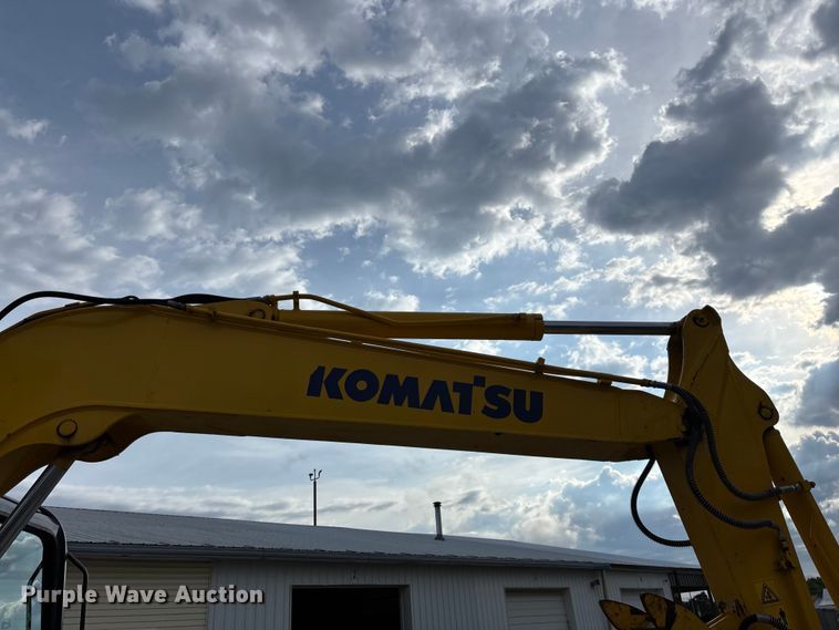 image for item EO4245 Komatsu PC70-8 mini excavator