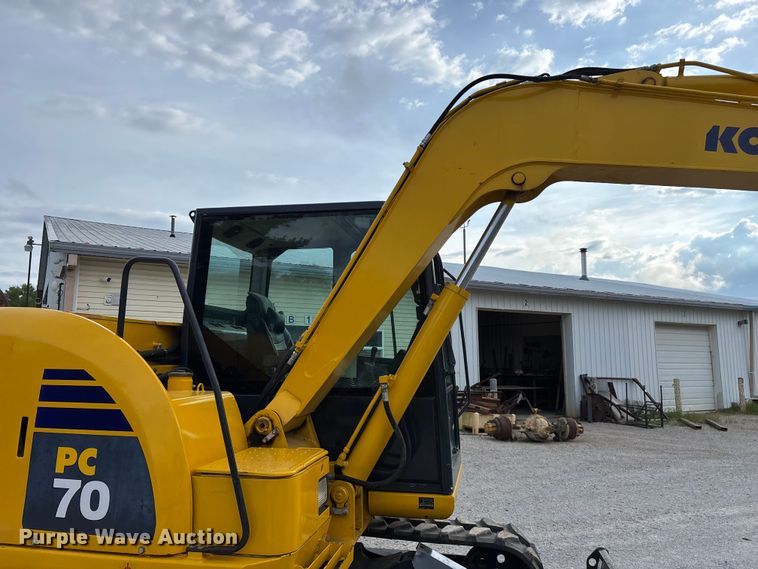 image for item EO4245 Komatsu PC70-8 mini excavator