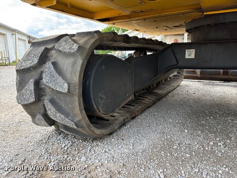 image for item EO4245 Komatsu PC70-8 mini excavator