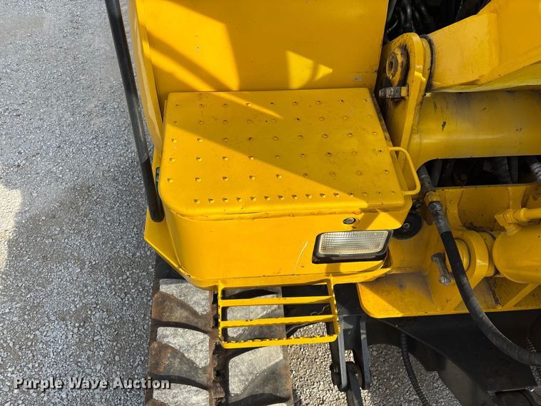 image for item EO4245 Komatsu PC70-8 mini excavator