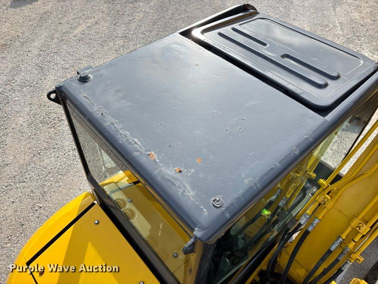image for item EO4245 Komatsu PC70-8 mini excavator