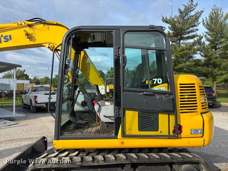 image for item EO4245 Komatsu PC70-8 mini excavator