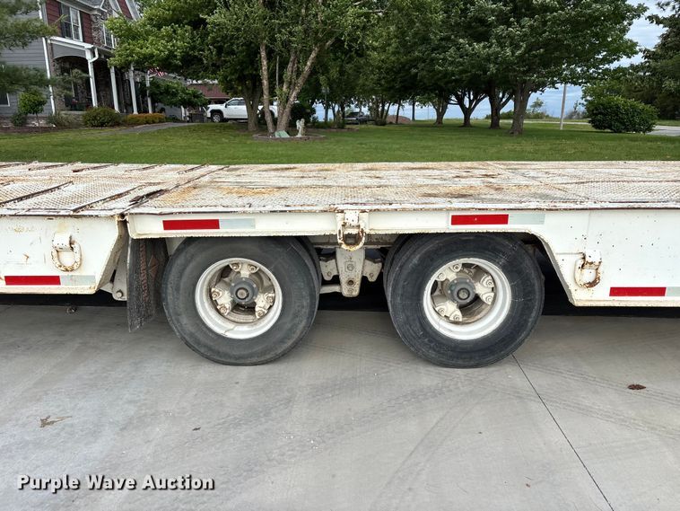 image for item EO4246 1991 Trail King TK70HT-462 drop deck equipment trailer