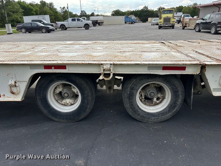 image for item EO4246 1991 Trail King TK70HT-462 drop deck equipment trailer