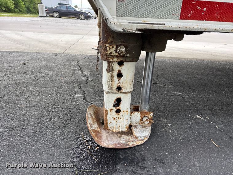 image for item EO4246 1991 Trail King TK70HT-462 drop deck equipment trailer
